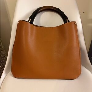 Elegant Tan Leather Tote Bag